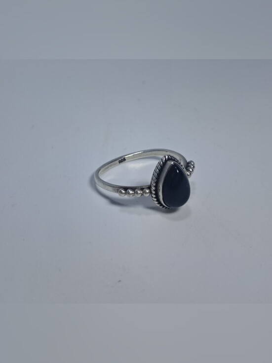 Jewelry - Sterling Silver Black Onyx Teardrop Ring Size 6.5